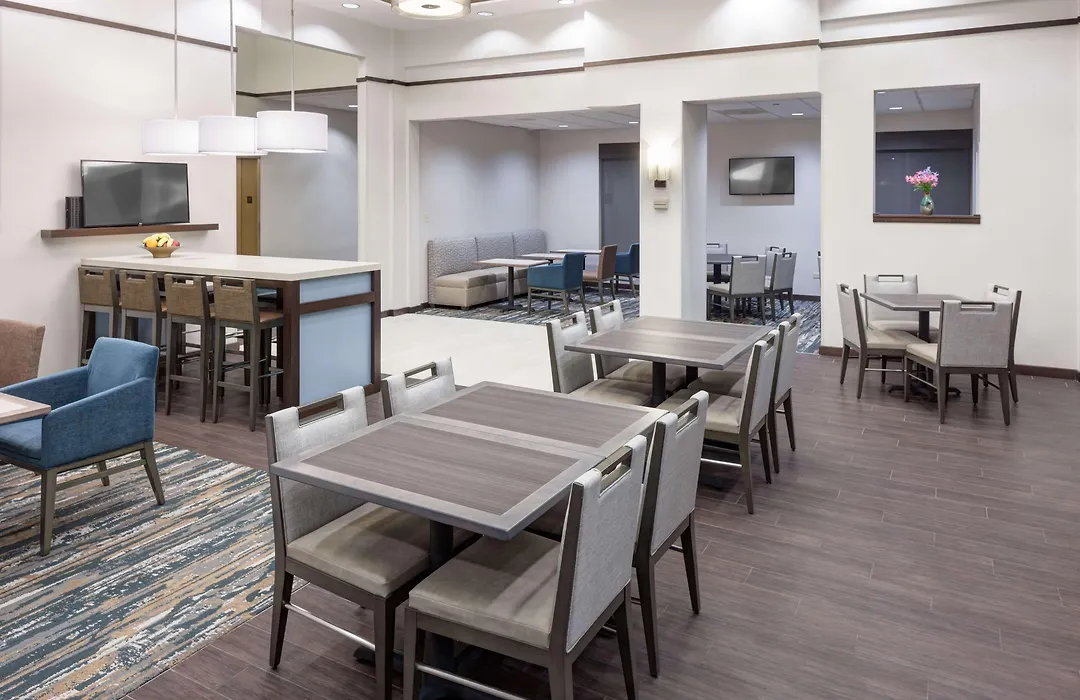 Hampton Inn & Suites Chicago North Shore-1
